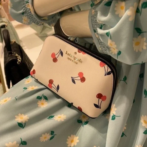 Kate Spade Dancing Cherrie Small Cosmetic Case Cream Multi - Picture 15 of 16